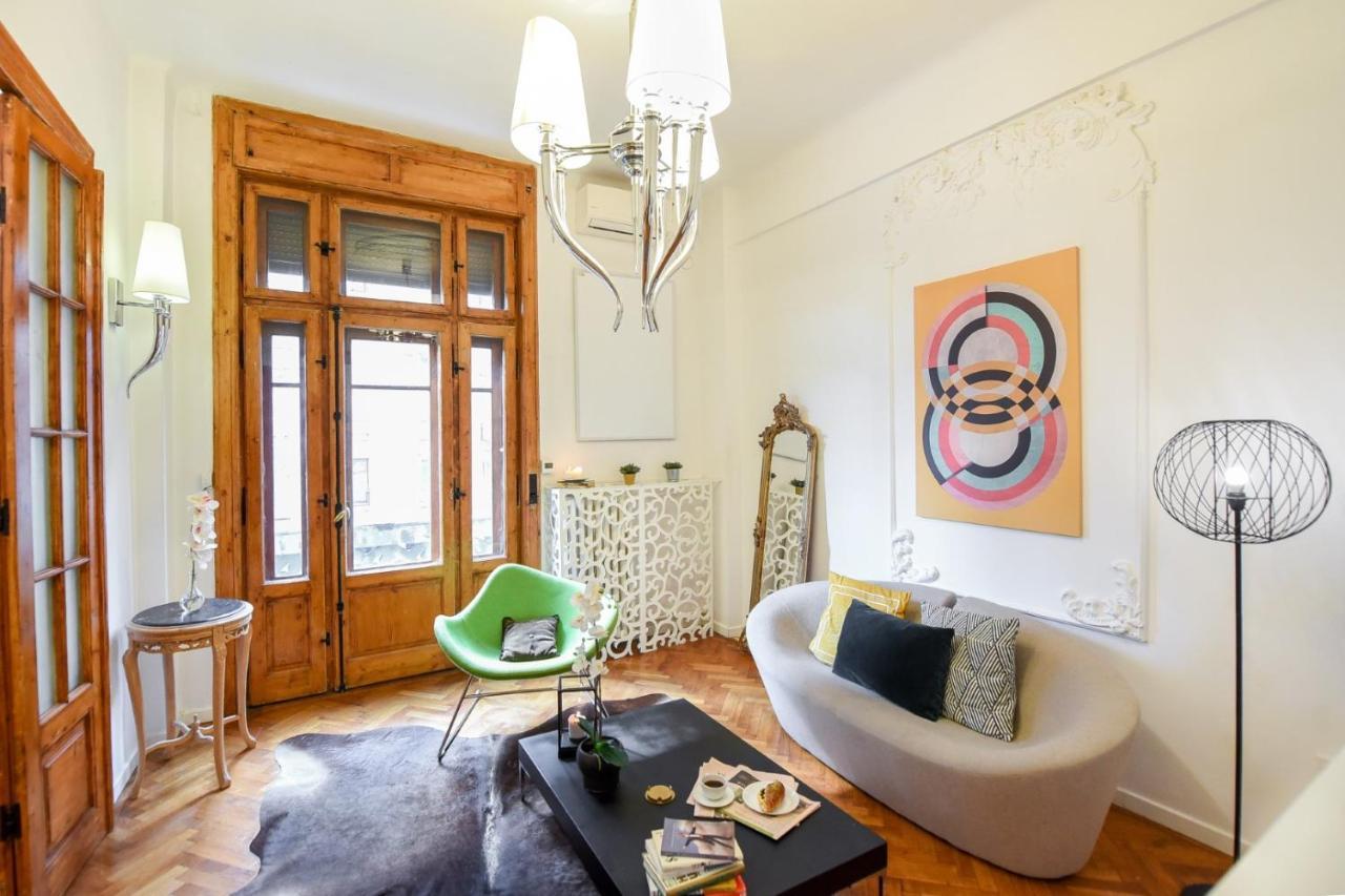 Apartamento Love.Travel.Explore ♥️Apt W/ Balcony In Old Town Bucarest Exterior foto